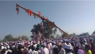 बावधनची प्रसिध्द बगाड यात्रा गनिमी काव्याने; बघ्याच्या भूमिकेतील पोलिसांकडून धरपकड सुरु