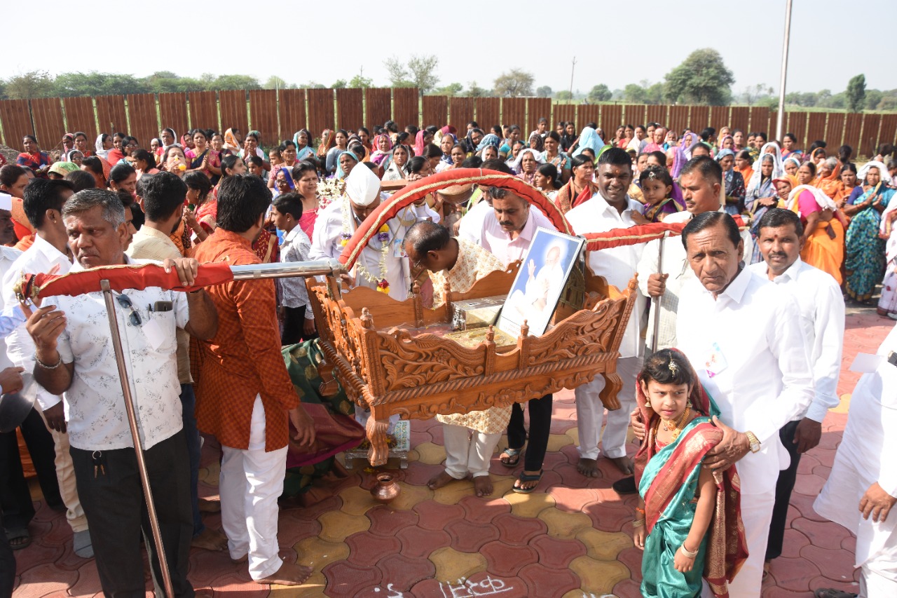 आनंदऋषीजी महाराज प्रतिमेची पालखी मिरवणूक