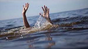 पोहायला गेलेल्या विद्यार्थ्याचा पाण्यात बुडून मृत्यू