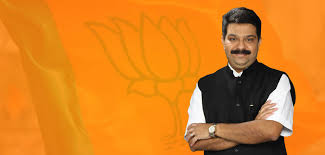 दोनच नव्हे चार भाऊ एकत्र आले तरी, आम्ही तयार