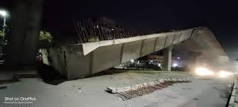 द्घाटनाआधीच उड्डाणपूल खचला