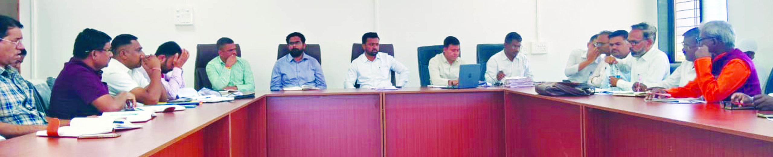 भंडारदरा परिसरातील गावांना धरणाचे पाणी सर्वेक्षणास मंजुरी ; आठवड्यात प्राथमिक सर्वेक्षण पूर्ण करण्याचे आदेश भंडारदरा परिसरातील गावांना धरणाचे पाणी सर्वेक्षणास मंजुरी ; आठवड्यात प्राथमिक सर्वेक्षण पूर्ण करण्याचे आदेश