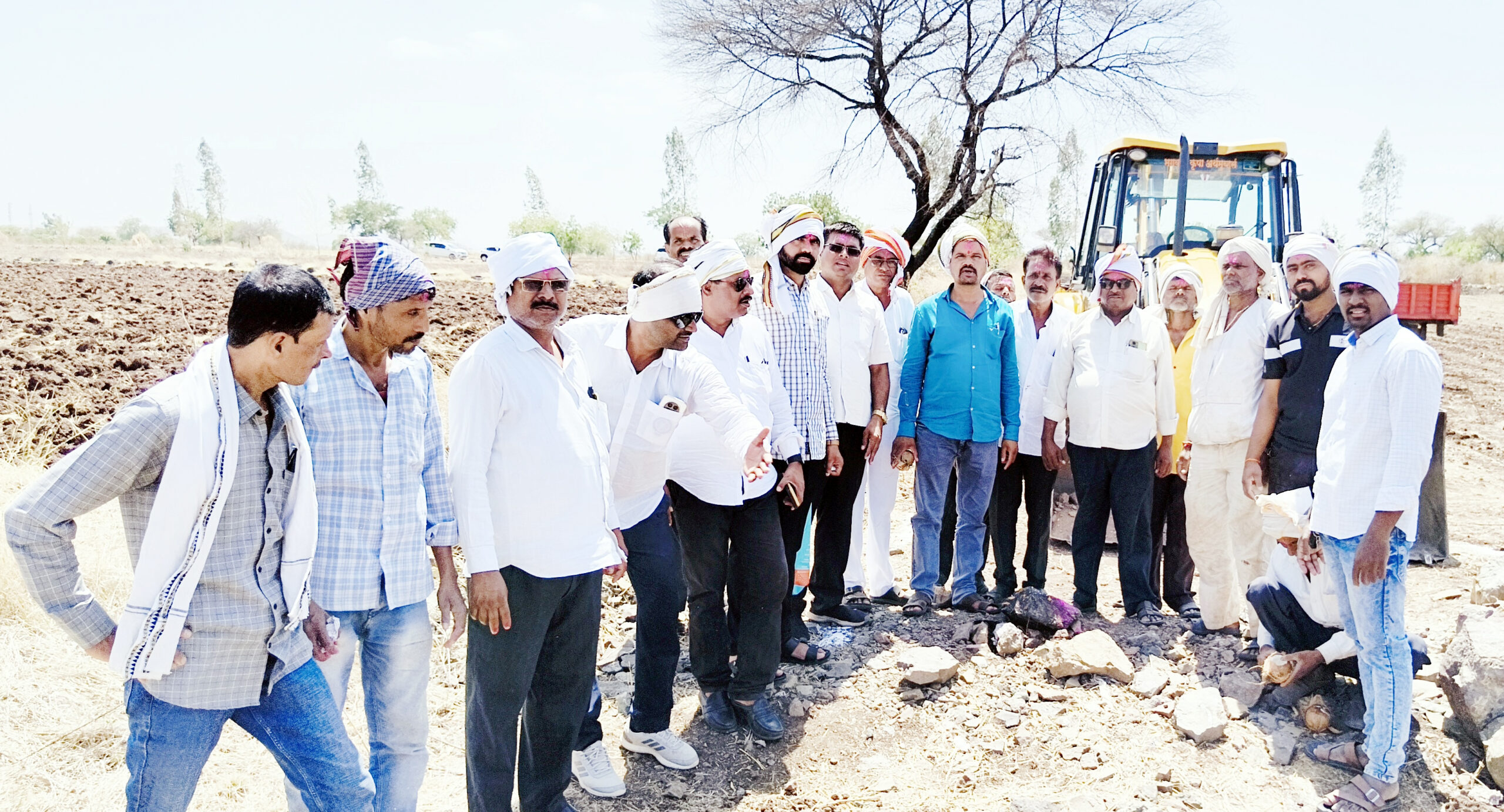 तिकाडे-शिंदे वस्तीपर्यंतचा शेतरस्ता अखेर खुला; शेतकर्‍यांचा समन्वय यशस्वी