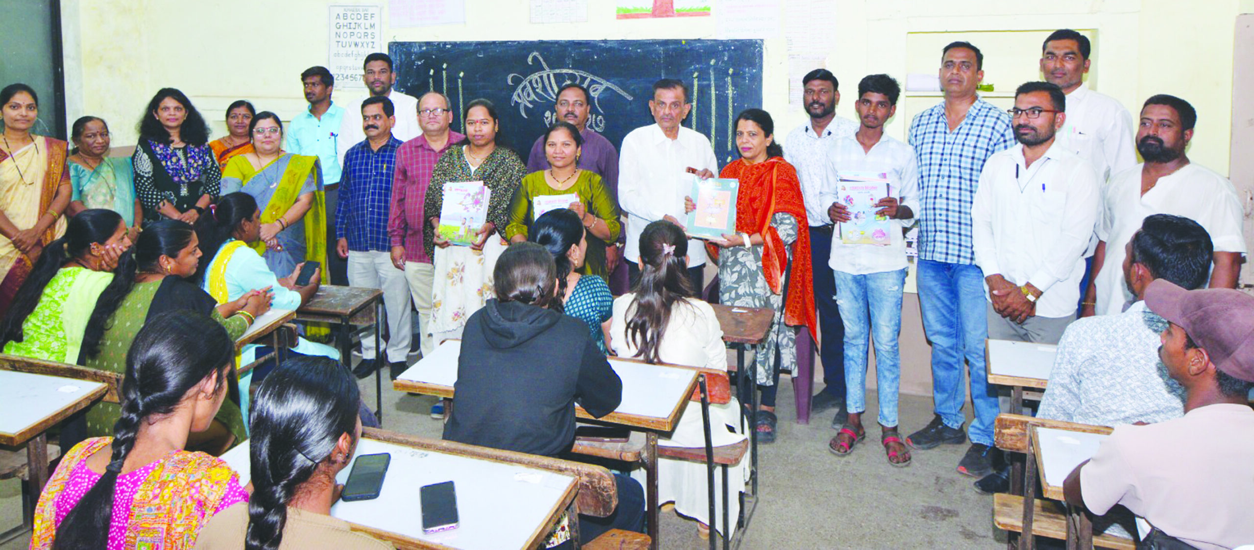 “शिक्षणासाठी वयाचे बंधन नसते” – भाई सथ्था रात्र शाळेत विद्यार्थ्यांचे उत्साहात स्वागत; डॉ. पारस कोठारी यांचे प्रतिपादन