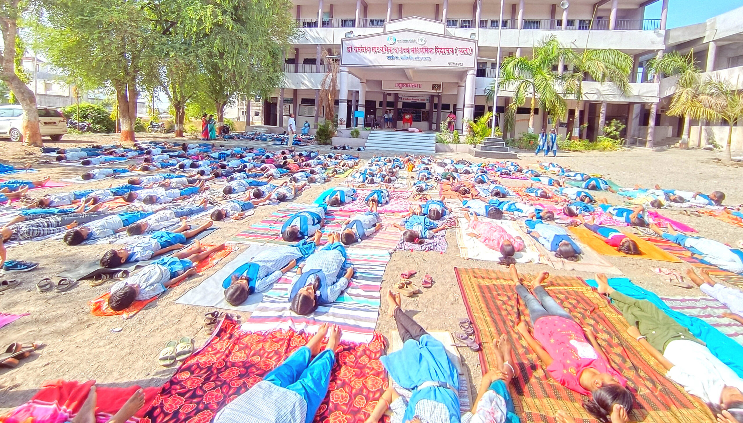 श्री धर्मनाथ विद्यालयात योग दिन उत्साहात  