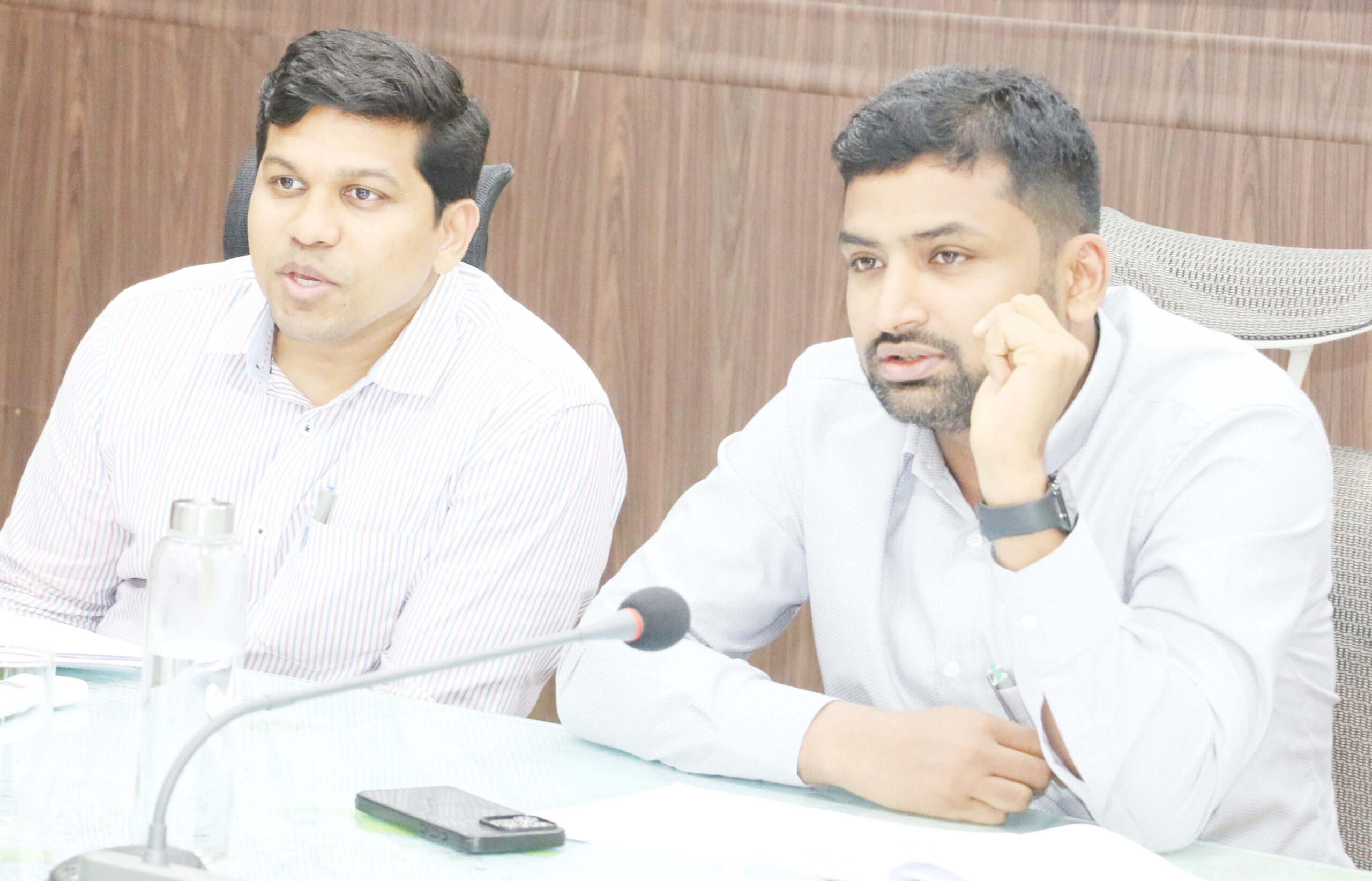 शाळाबाह्य मुलांच्या सर्वेक्षणाची प्रभावी अंमलबजावणी करून बालकांचे शिक्षण अबाधित राखावे; जिल्हाधिकारी विवेक जॉन्सन यांचे निर्देश शाळाबाह्य मुलांच्या सर्वेक्षणाची प्रभावी अंमलबजावणी करून बालकांचे शिक्षण अबाधित राखावे; जिल्हाधिकारी विवेक जॉन्सन यांचे निर्देश