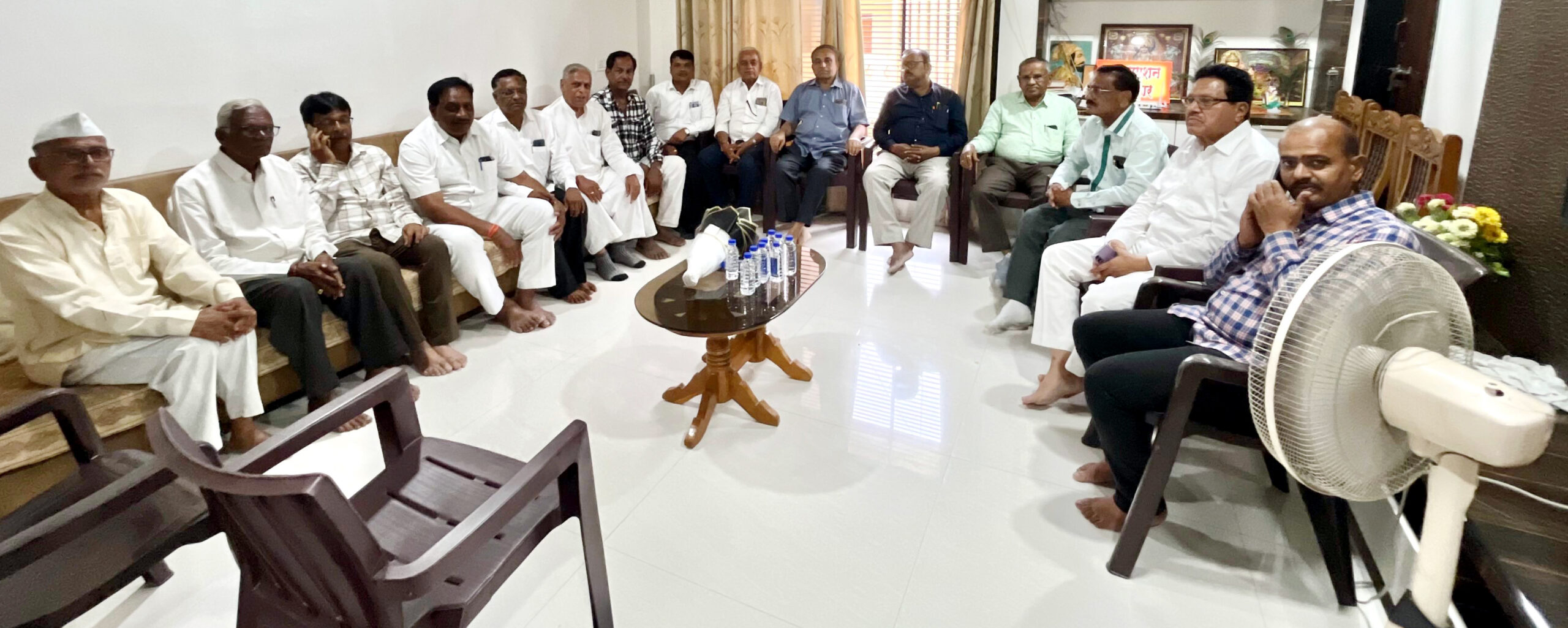 बीडच्या रेल्वे प्रश्नांसाठी स्वातंत्र्य सैनिक रेल्वे आंदोलन समिती आक्रमकप्रशासनाला सहकार्याचा निर्णय; पदाधिकार्‍यांची निवड, बीड-पुणे रेल्वेची मागणी करणार