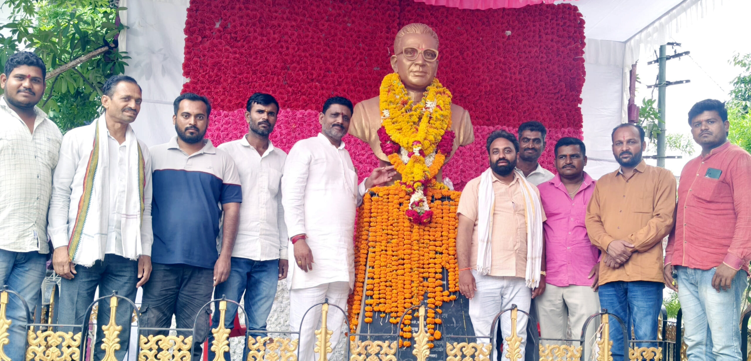 वसंतराव नाईकांनी राज्यात हरितक्रांती घडवली – राजेंद्र आमटेकृषी दिनी शेतकरी हक्क मोर्चाच्या वतीने अभिवादन