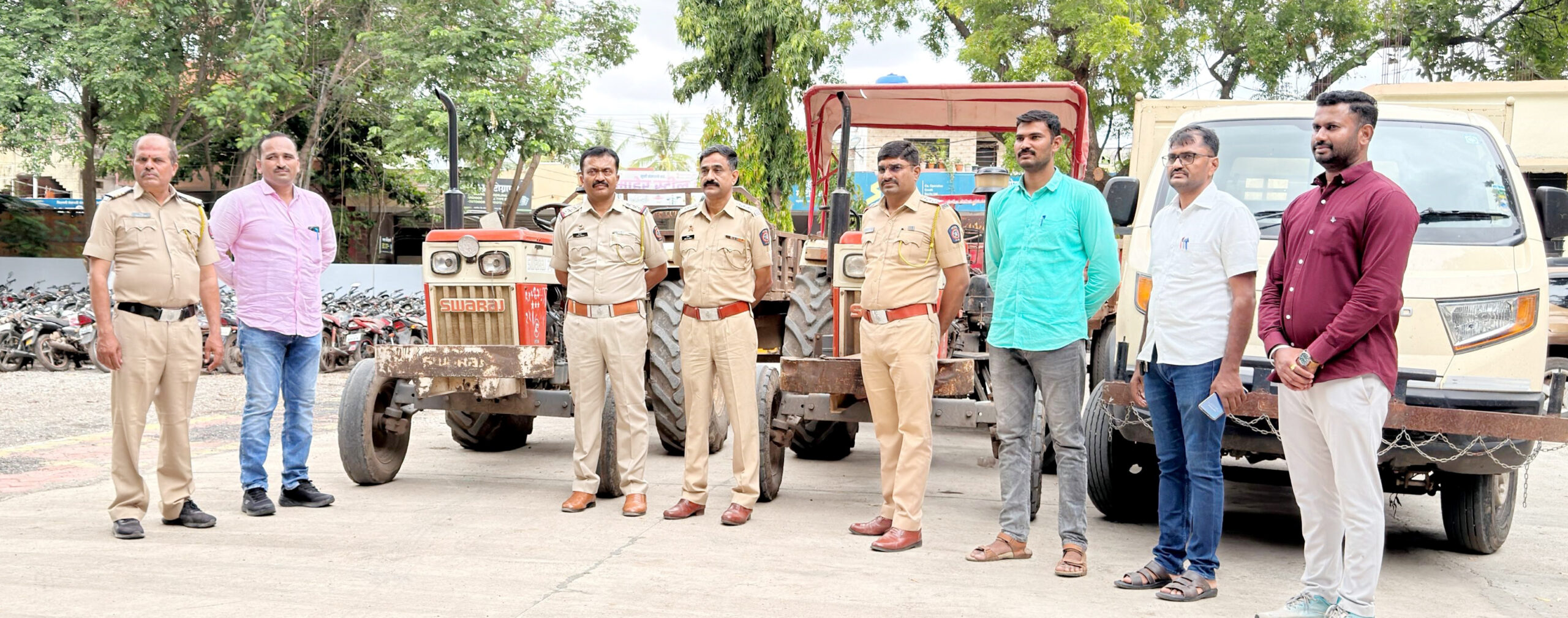 गेवराई पोलिसांची अवैध वाळू वाहतुकीवर धडक कारवाई; 17 लाखांहून अधिक मुद्देमाल जप्त