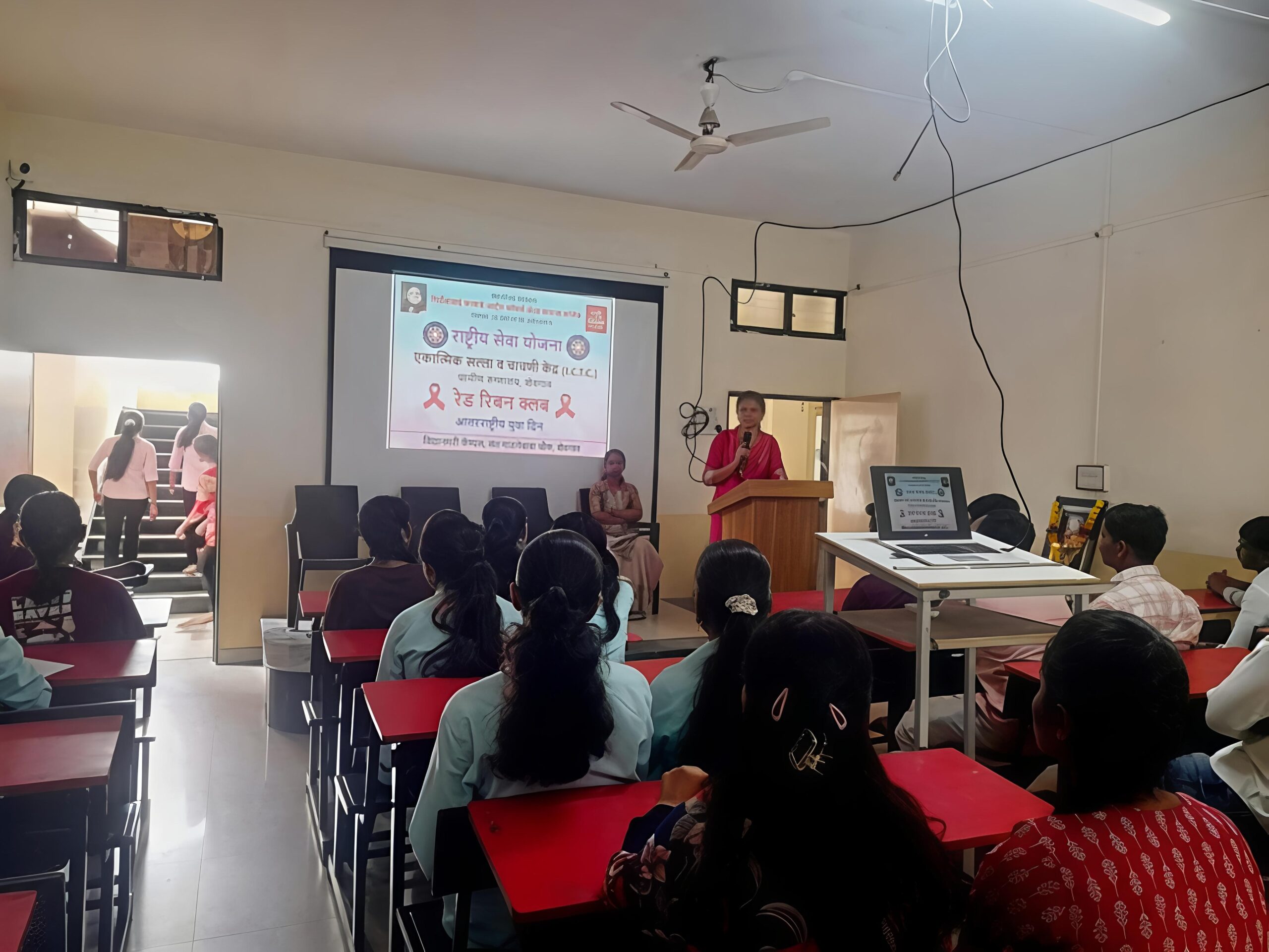 वाचनातून मिळणारे ज्ञान  सर्वांगीण विकासासाठी महत्वपूर्ण : डॉ. दहिफळे